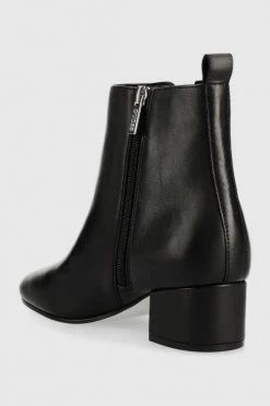 Γυναικεία Μποτάκια Guess Saeda μαύρο 9 Γυναικεία Μποτάκια Guess Saeda μαύρο -Guess Κατάστημα unnamed file 1105