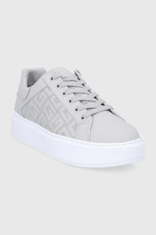 Γυναικεία Sneakers Guess - Δερμάτινα παπούτσια Guess - Δερμάτινα παπούτσια γκρί 4 Γυναικεία Sneakers Guess - Δερμάτινα παπούτσια Guess - Δερμάτινα παπούτσια γκρί - Image 2