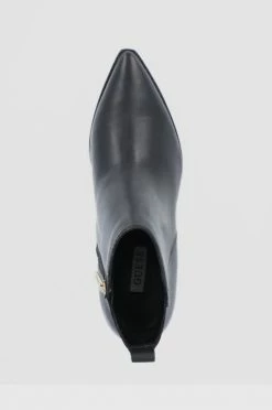 Γυναικεία Μποτάκια Δερμάτινες μπότες Guess χρώμα: μαύρο 10 Γυναικεία Μποτάκια Δερμάτινες μπότες Guess χρώμα: μαύρο -Guess Κατάστημα unnamed file 1406