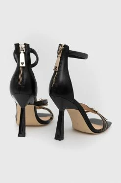 Γυναικεία Πέδιλα με τακούνι Δερμάτινα σανδάλια Guess Jeomie μαύρο 8 Γυναικεία Πέδιλα με τακούνι Δερμάτινα σανδάλια Guess Jeomie μαύρο -Guess Κατάστημα unnamed file 1468