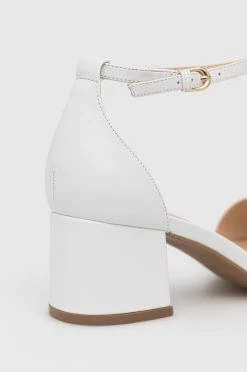 Γυναικεία Πέδιλα με τακούνι Δερμάτινα σανδάλια Guess Sara άσπρο 9 Γυναικεία Πέδιλα με τακούνι Δερμάτινα σανδάλια Guess Sara άσπρο -Guess Κατάστημα unnamed file 1952