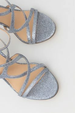 Γυναικεία Πέδιλα με τακούνι Σανδάλια Guess Fennela ασημί 9 Γυναικεία Πέδιλα με τακούνι Σανδάλια Guess Fennela ασημί -Guess Κατάστημα unnamed file 1956