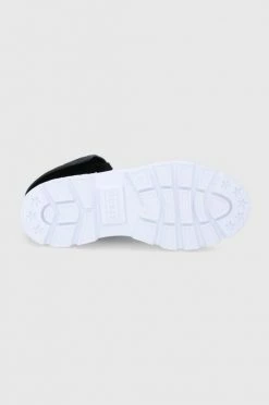 Γυναικεία Ψηλά Πάνινα παπούτσια Guess χρώμα: μαύρο 11 Γυναικεία Ψηλά Πάνινα παπούτσια Guess χρώμα: μαύρο -Guess Κατάστημα unnamed file 2012