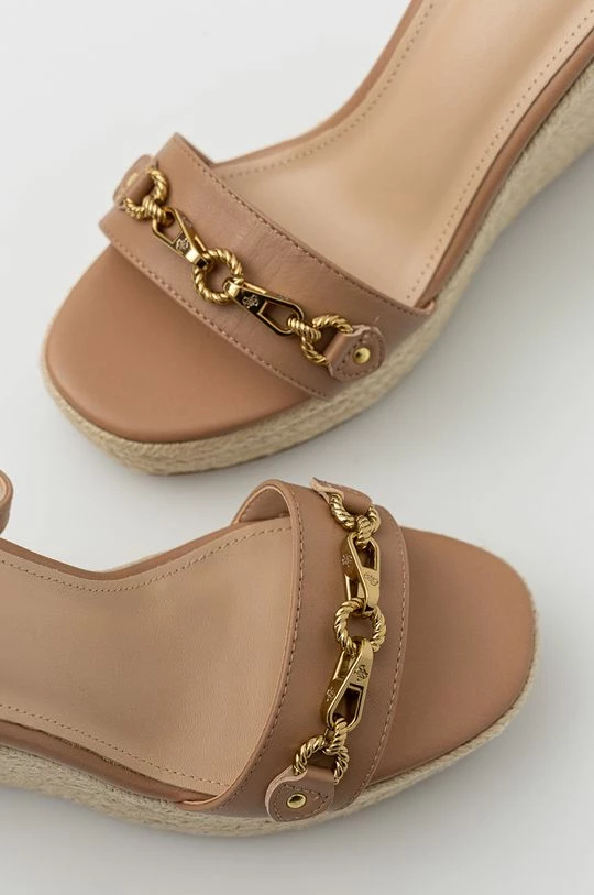 Γυναικεία Πέδιλα με τακούνι Δερμάτινα σανδάλια Guess Wendy μπεζ 6 Γυναικεία Πέδιλα με τακούνι Δερμάτινα σανδάλια Guess Wendy μπεζ - Image 4