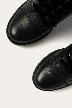 Γυναικεία Μποτάκια Guess Jeans - Δερμάτινες μπότες καφέ 10 Γυναικεία Μποτάκια Guess Jeans - Δερμάτινες μπότες καφέ -Guess Κατάστημα unnamed file 2273