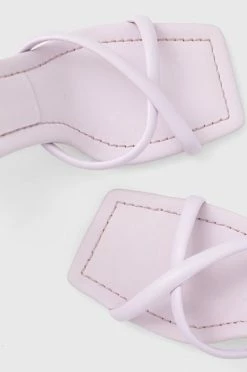 Γυναικεία Πέδιλα με τακούνι Δερμάτινα σανδάλια Guess Dezza μαύρο -Guess Κατάστημα unnamed file 2389