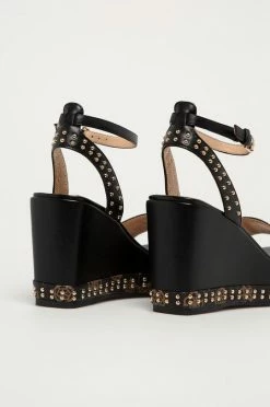 Γυναικεία Guess - Σανδάλια σκούρο καφέ 9 Γυναικεία Guess - Σανδάλια σκούρο καφέ -Guess Κατάστημα unnamed file 2455