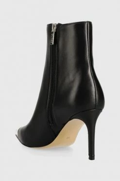 Γυναικεία Μποτάκια Δερμάτινες μπότες Guess Alinda χρώμα: μαύρο 9 Γυναικεία Μποτάκια Δερμάτινες μπότες Guess Alinda χρώμα: μαύρο -Guess Κατάστημα unnamed file 535