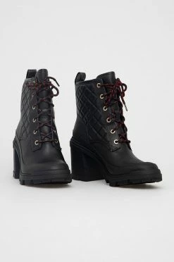 Γυναικεία Μποτάκια Guess χρώμα: μαύρο 7 Γυναικεία Μποτάκια Guess χρώμα: μαύρο -Guess Κατάστημα unnamed file 940